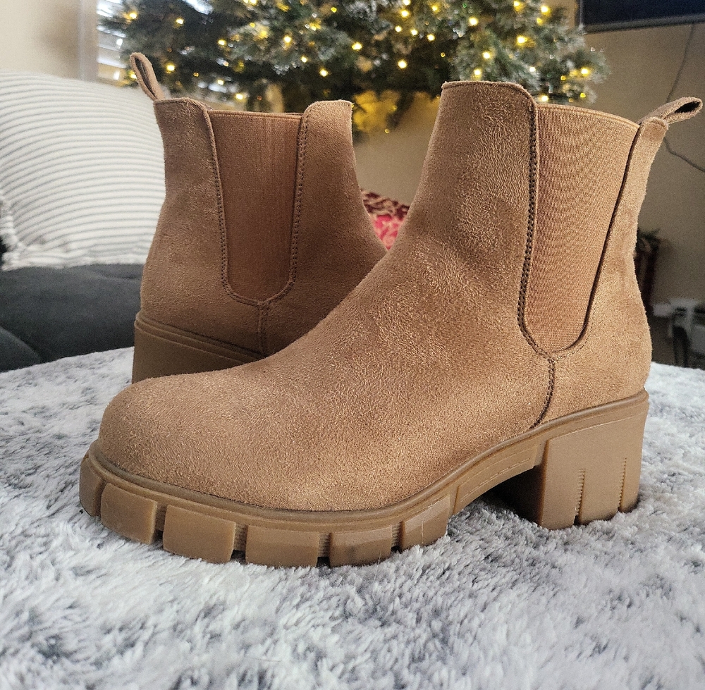 Stylish Tan Ankle Booties